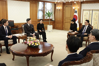 金총리, 정용진·美AI기업 대표 만나⋯“양사협력, 한국에 도움되길”