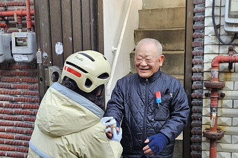 hy, 전국 1만여명 프레시 매니저 통해 홀몸노인 돌봄활동 확대[CSR, 기업의 온기⑫]
