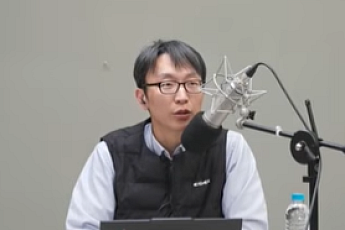 ‘저속노화’ 정희원 교수 활동 재개...구독자 수 9.1만명 감소