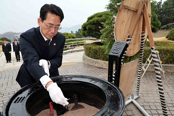 황종우 “해양수도권 육성·수산 혁신·선박 안전…해수부 존재가치 증명해야” [취임사]
