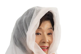 [브라보★튜브] 윤미라, 명품보다 빛난 74세 ‘자연미인’의 힘