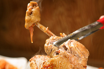 '2TV 생생정보' 오늘방송맛집- 닭 요리 최강자는? 솥뚜껑 닭볶음탕 vs 통닭