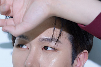 무대에서 즐거움을 전하는 국민 끼쟁이, 트로트가수 김수찬