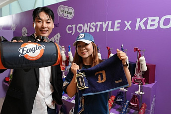 CJ온스타일, KBO 구단 굿즈 부스에 야구팬 관심 집중