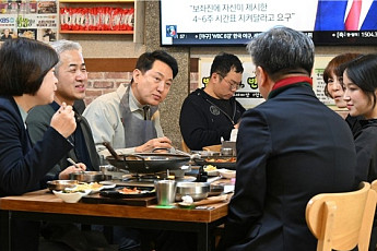 오세훈 시장, 소상공인 음식점 찾아 민생현장 점검⋯골목상권 활성화 논의