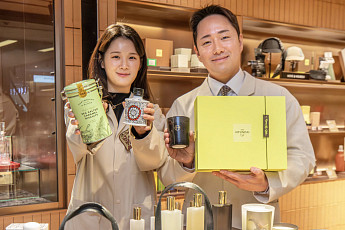 [포토] 현대백화점, 선물 큐레이션 편집숍 '더현대 기프트' 오픈