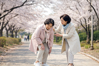 봄 활동 늘어날 때 발 건강 조심, ‘족저근막염’ 주의보