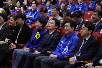 與, 서울시장 결선 투표 앞두고 후보들 지원사격…‘승리 낙관론’ 거듭 경계