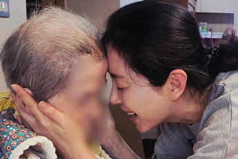 “제발 한 번만...” 송윤아, 母 향한 절규에 팬들 먹먹