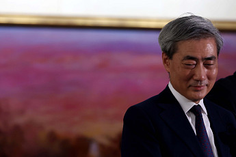 청문회 준비 첫 출근하는 신현송 한국은행 총재 후보자 [포토]