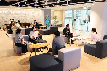 경과원 창업혁신공간, 투자 혹한기 뚫고 매출 144% 폭증