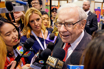 증시 조정에도⋯‘현금왕’ 버핏 “지금은 살 게 없다”