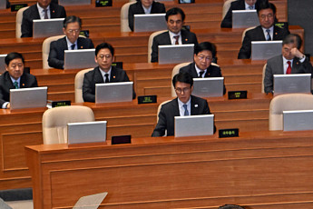 '위기' 28번 외친 李대통령, '전쟁 추경' 서둘러야…