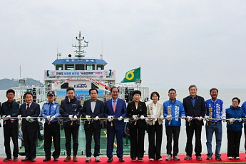 진도항-관매도 항로에...진도군 '새섬 관매호' 취항