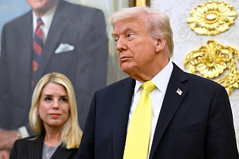 트럼프, 내각 개편 저울질…“美 상무장관 등에 불만”