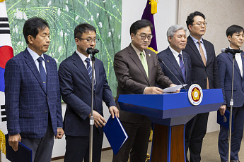 ‘지방선거·개헌 동시투표’ 급물살…국힘 반대 속 통과 안갯속