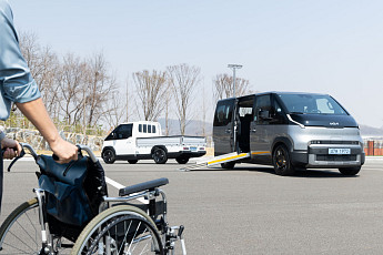 교통약자·물류도 거뜬…PV5의 변신은 무죄 [ET의 모빌리티]