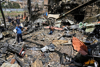 미·이스라엘, 이란 내 석유화학 시설ㆍ원자력발전소 공습