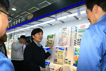 중동 쇼크에 비료·사료값 들썩…농축산물 물가 압박 [밥상물가 덮친 중동 쇼크]