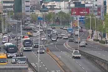 부산 지하차도 2곳 지반 침하…내성지하차도 오늘 통행 재개 예정