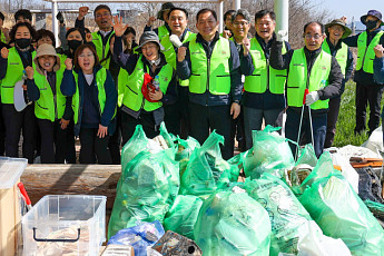 한전KDN, 영산강 일대 '물사랑 플로깅' 전개