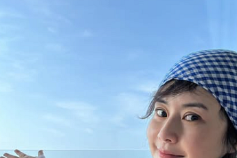 재혼 후 더 환해진 얼굴...최정윤, 바다 앞 근황 공개