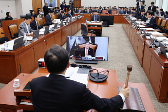 산자위, 추경 심사…與 “신속 처리”vs野 “선거용·끼워넣기 예산”