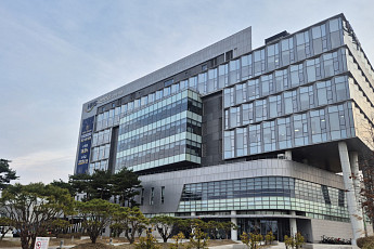 “국민연금 효과 분명⋯성패는 산업 연계·글로벌 유치에 달려” [금융메카 분산의 역설]