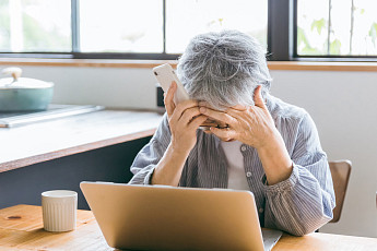 금융사기 막아온 선도자도 당했다 “유명인 도용, 고령층 노려”