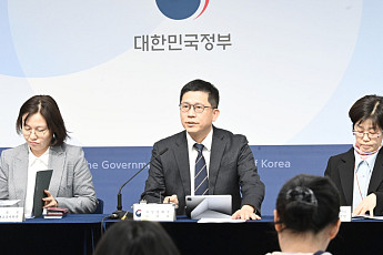 유가 110달러에 민생물가 비상…정부, 43개 품목 특별관리 강화