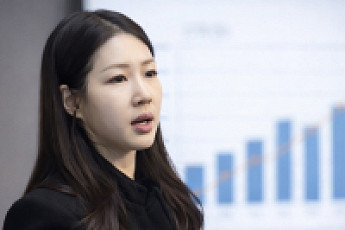 [진단과 제언] AI가 건네는 위로 … 이해 또는 계산?