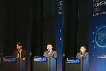 헬스케어 산업에 스며든 AI…업무 효율화에 ‘원격·자율 수술’까지