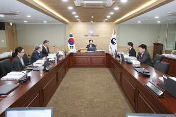 방미통위, 출범 6개월 만 첫 회의…‘방송3법’ 후속 조치