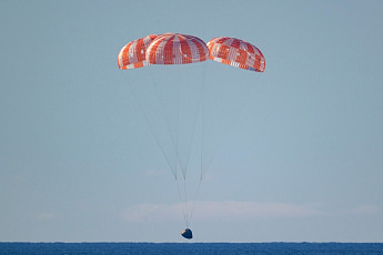 '아르테미스 2호' 지구 귀환…반세기 만의 달 탐사 마침표