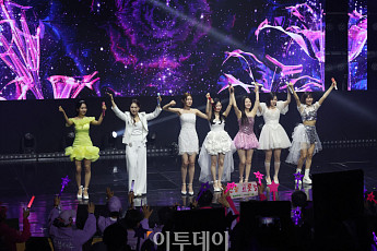 [현장에서] “노래로 다시 만난 청춘”…‘비바브라보 2nd 콘서트’ 현장