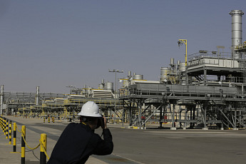 사우디, ‘호르무즈 우회’ 동서 송유관 정상화…아람코 주요 시설도 점차 복구