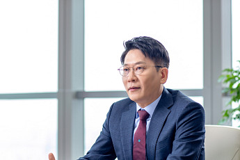 김동명 LG에너지솔루션 CEO “AX로 2028년 생산성 50% 향상”