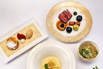 李대통령, 폴란드 총리와 '김치·피에로기'로 오찬…방산기업도 초청