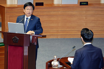 김영호 “초등생 60% 스마트폰 보유…‘에듀 안심폰’ 도입 필요”