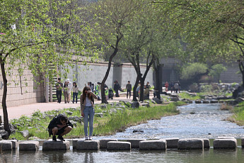 출근길 선선, 낮엔 초여름...제주·남해안 비 [날씨]