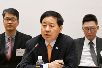 구윤철, 뉴욕서 韓경제 투자 설명회...AI 대전환·중동 대응 등 설명