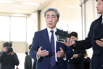 신현송 