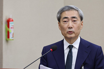 '첫 국회 업무보고' 신현송 한은 총재 