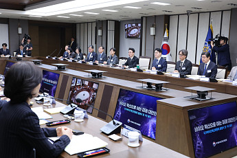 바이오 클러스터 전면 개편...AI 의료기기·희귀질환치료 등 규제개선