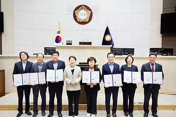 용인특례시의회, 반도체 이전론 정면 반박하고 결산검사 착수…의정활동 속도