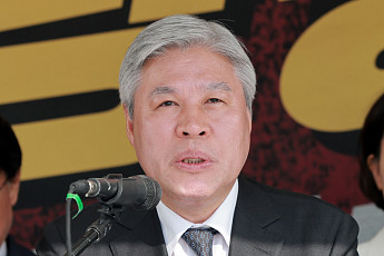 서왕진, 장동혁 방미 비판…“내분 회피성 외유”