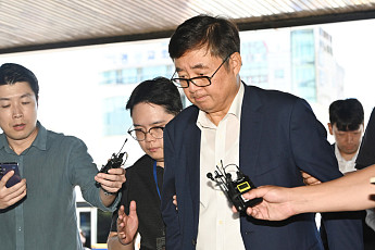 '23명 사망' 아리셀 박순관 대표 항소심서 징역 4년…11년 감형