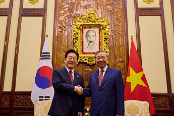 베트남서 판 키우는 한국 기업들…원전·철도·배터리소재까지