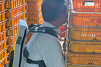 농업인 '웨어러블 로봇' 임대시대…제주도 '작업피로 35% 경감'