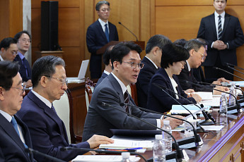 김민석 “특별한 희생엔 특별한 보상”…첫 국가보훈위서 5년 청사진 논의